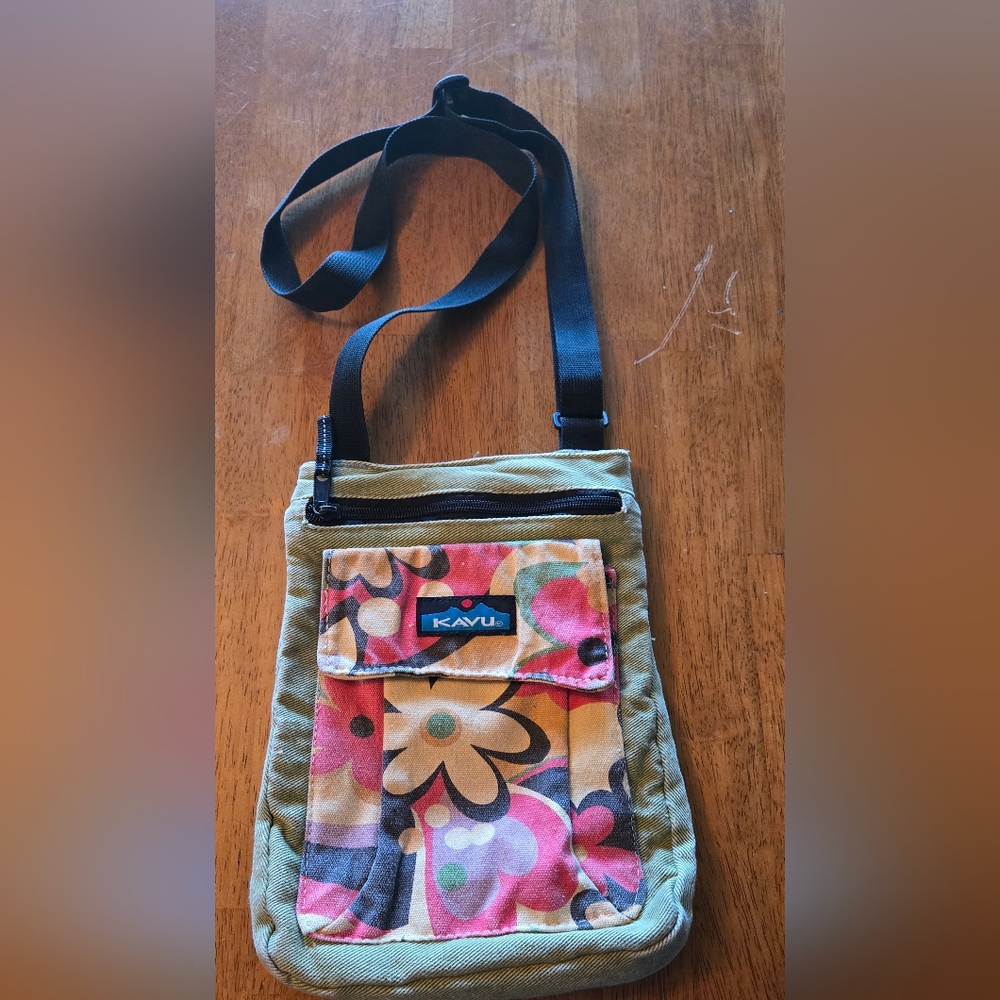Kavu Keeper Canvas Shoulder Bag